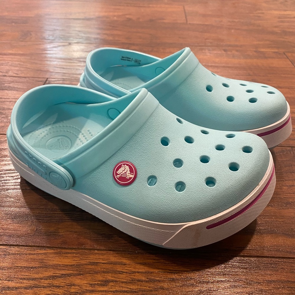 CROCS girls size 1